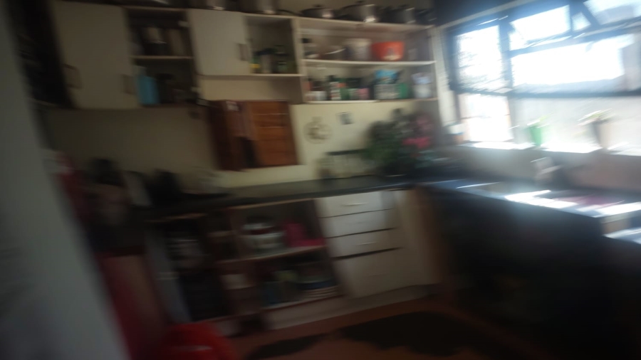 3 Bedroom Property for Sale in Peerless Park West Western Cape